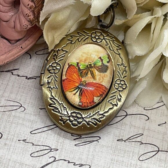 Bronze Easter Dragonfly Butterfly Mother’s Day Locket Necklace Pendant Wedding - Picture 2 of 15